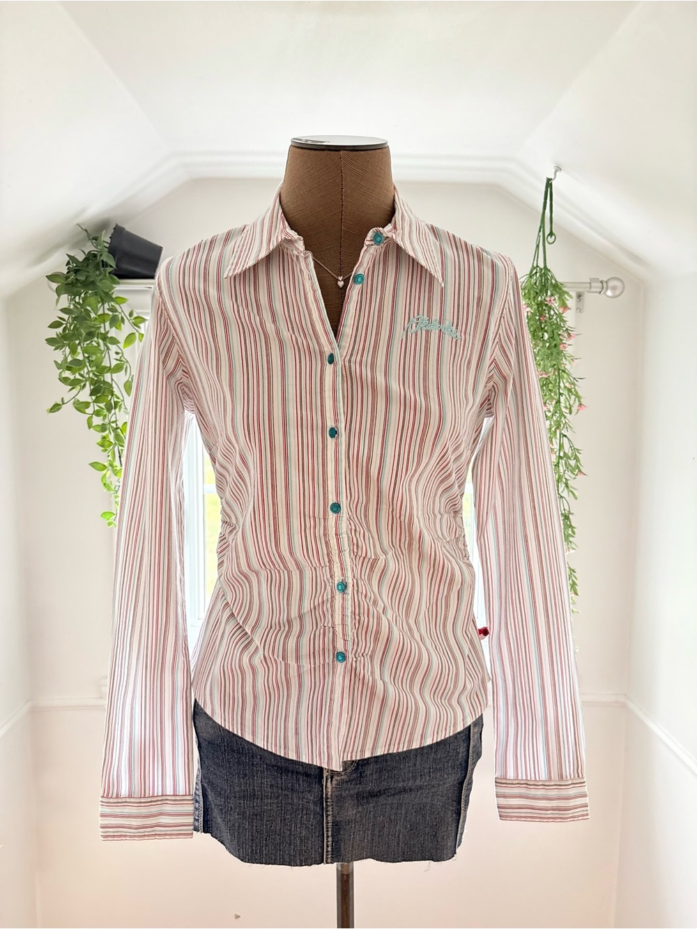 Striped Button-Front Blouse in Pink - Slim Fit